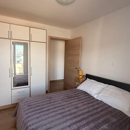 Luxury Pronoia With Swimming Pool Apartamento *